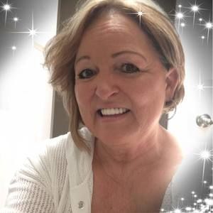 Meet your Posher, Debbie